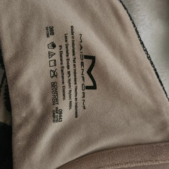 Maidenform Black Bra with Comfort Fit and Sleek Design - Picture 4 of 4